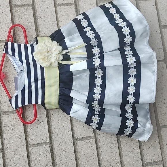 Blueberi Blvd Dress - Picture 5 of 10